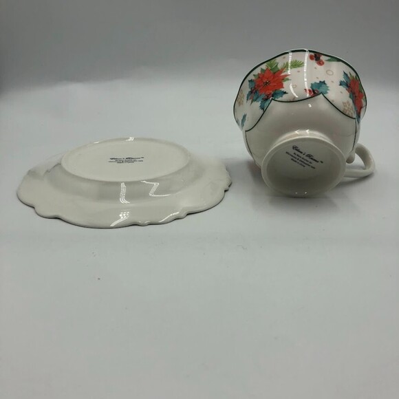 Eileen's Reserve New Anchor Inc Tea Cup and Saucer Set Poinsettia Floral Design - Picture 8 of 14